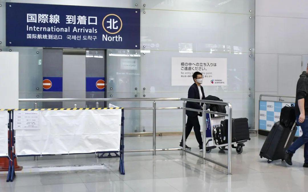 日本社会:开放外国人入境首日,赴日暴增,多个旅游预约网站瘫痪